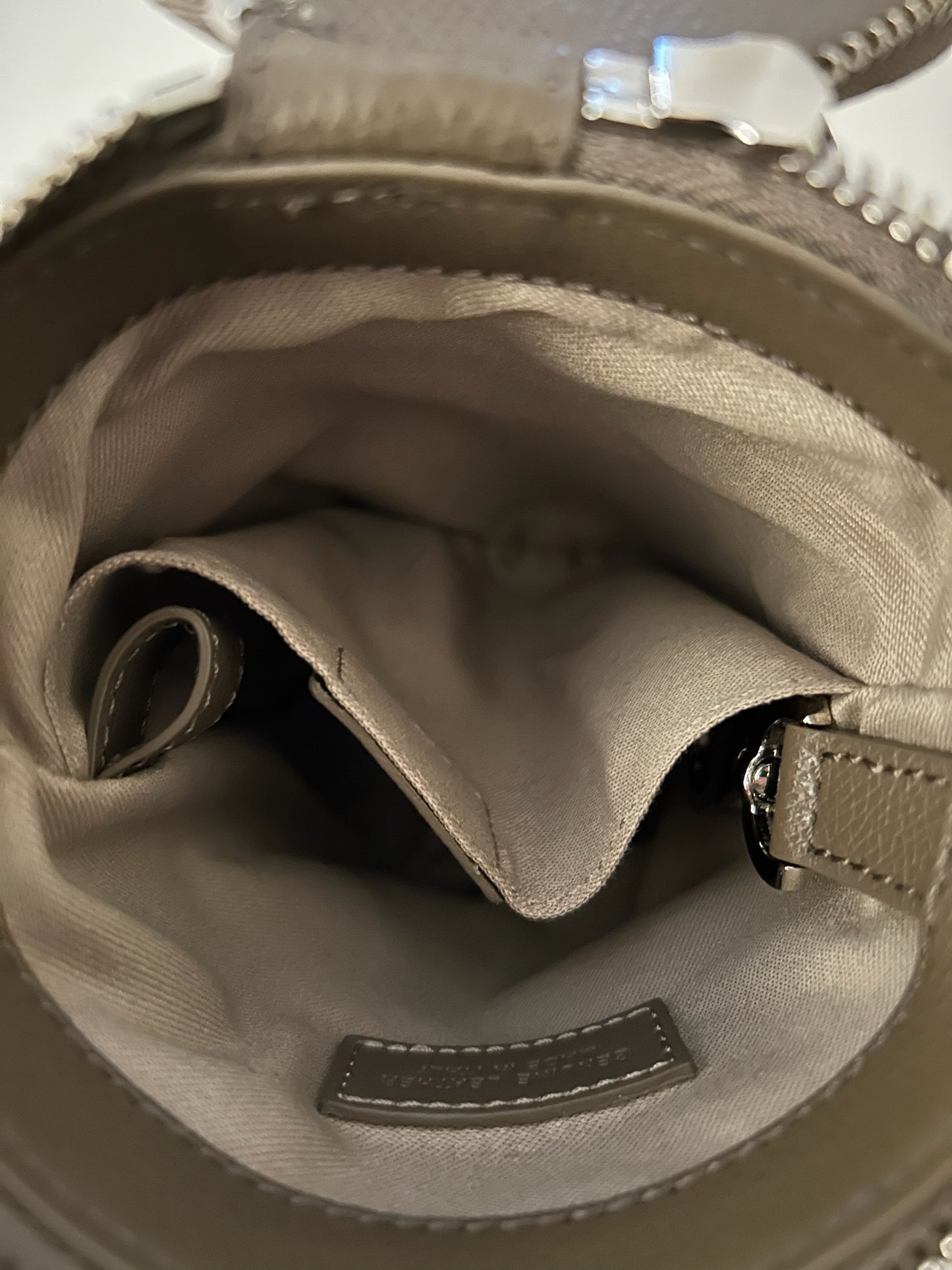 Fex bag
— soft grain —
— beige-grey —